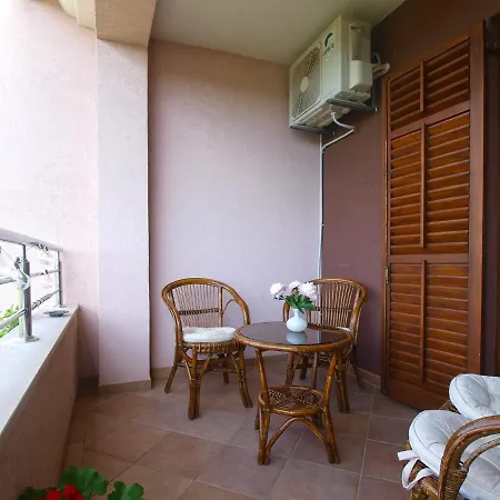 House Sergio 2206 Tatil Evi *